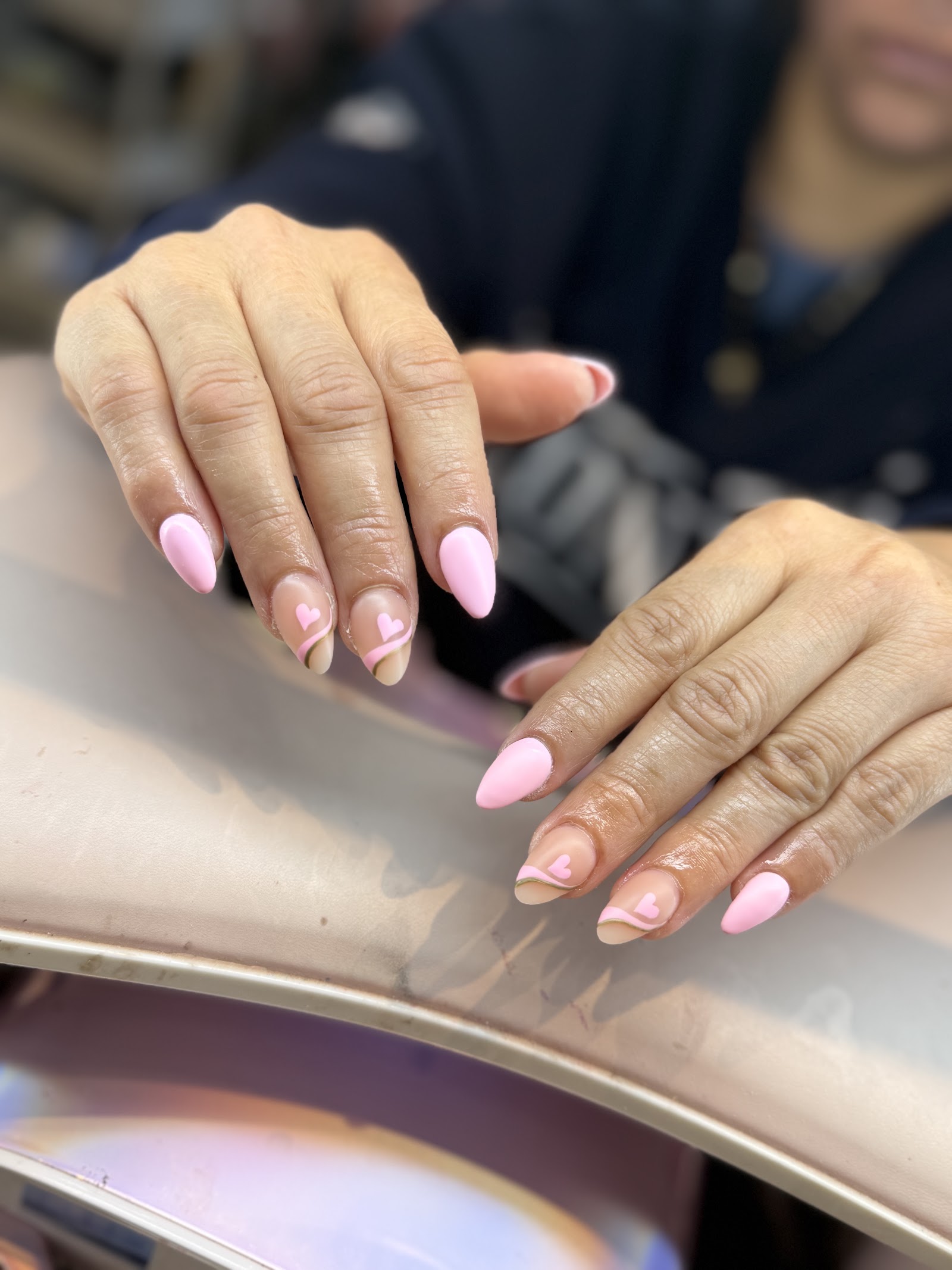 Modern Nails & Spa nail photo 2