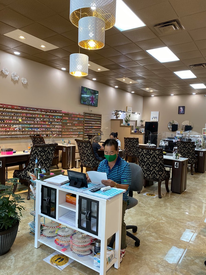 Modern Nails & Spa nail photo 4